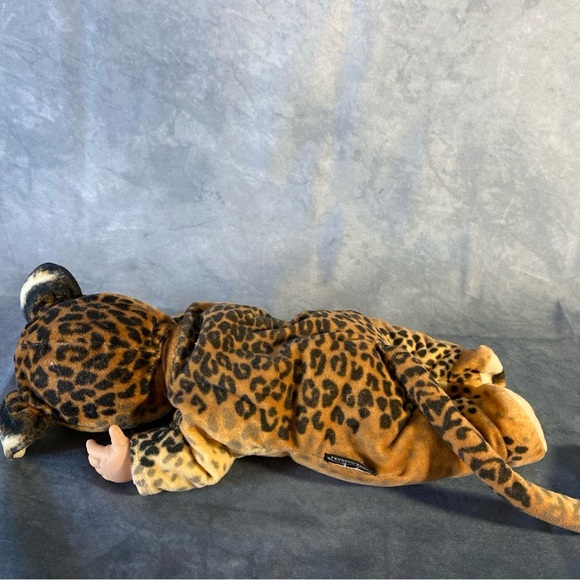 Vintage Anne Geddes Leopard Sleeping Baby Doll Plush Collectable Cat Kitty Toy - Picture 4 of 9